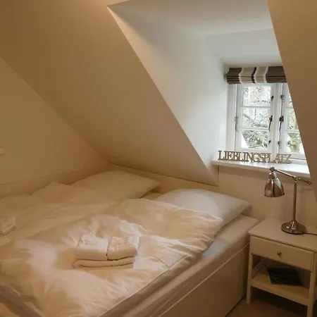 Favorite Place Modern Retreat Wrixum